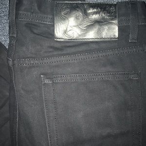 Naked and Famous Weird Guy size 32